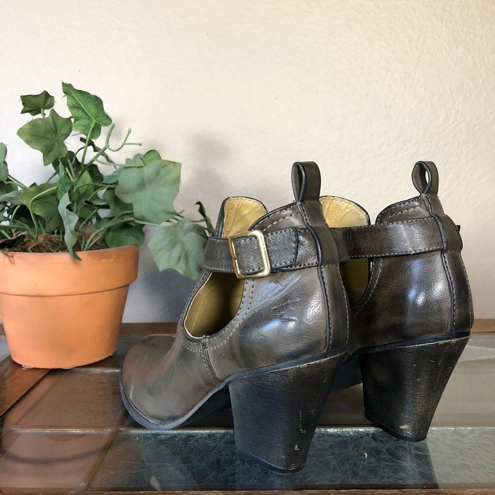 Nine West booties